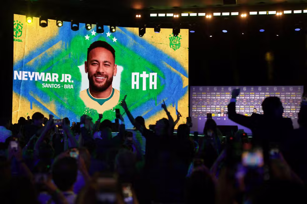 Bastidores: ligação por vídeo estreita relação e faz a diferença na escolha de Ancelotti por Neymar